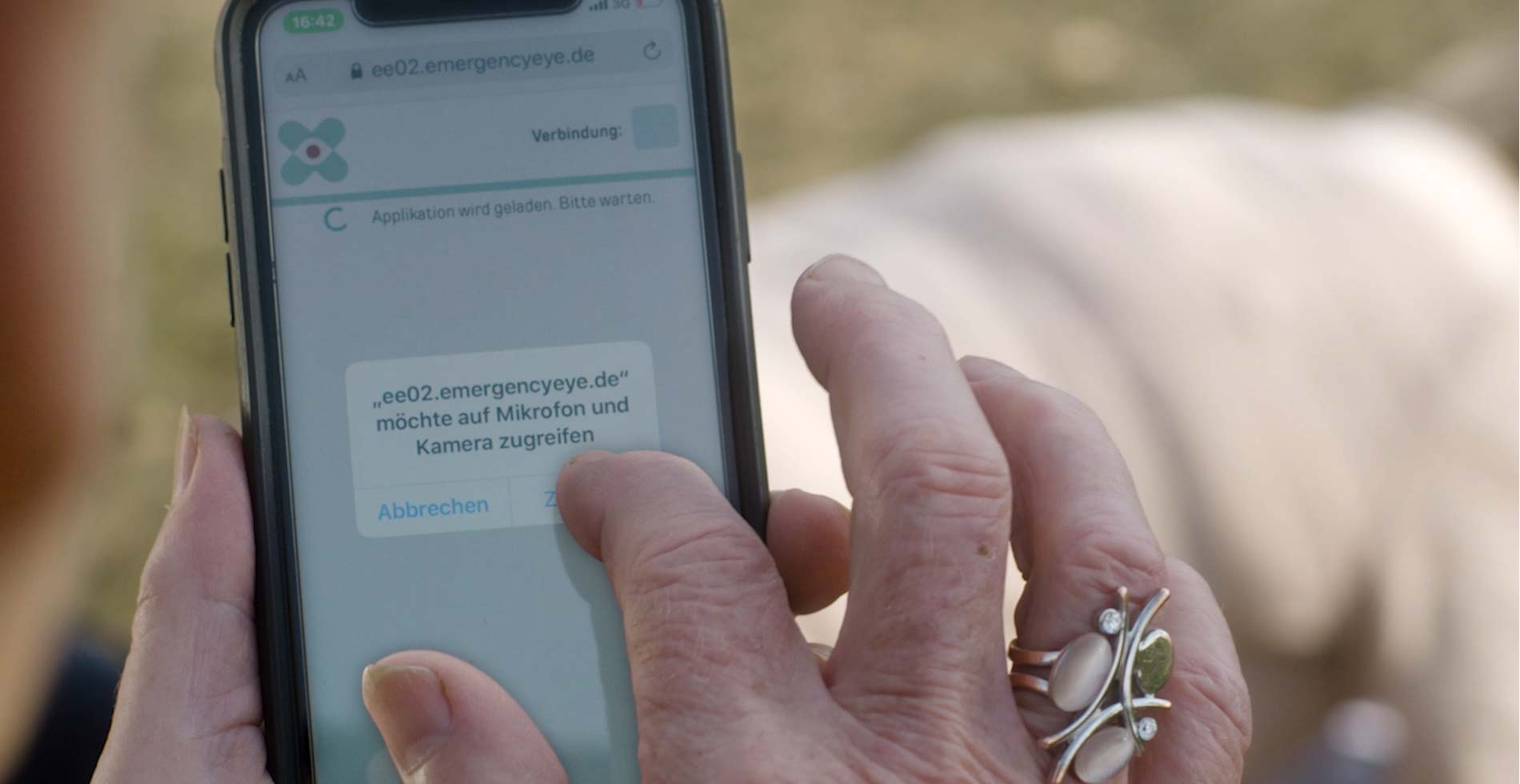 Smartphone EmergencyEye® Freigabe Kamera und Mikrofon